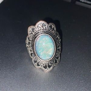 Vintage moonstone ring- sterling silver band- size 7.5